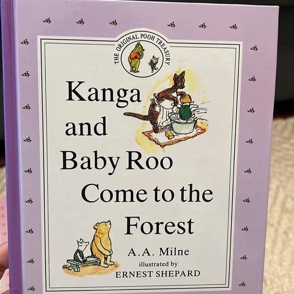 LIKE NEW VINTAGE WINNIE THE POOH STORIES - 4 BOOKS - Picture 7 of 9